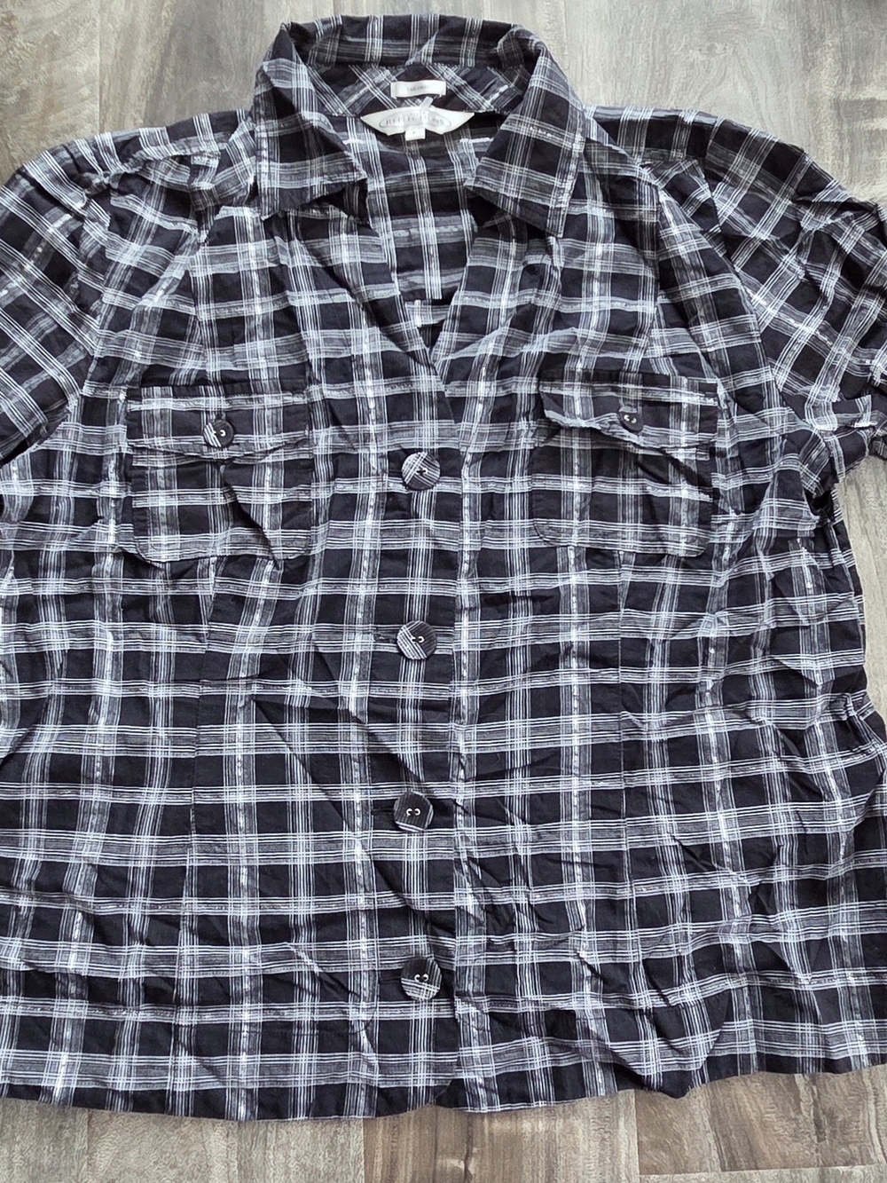 Northern Reflections Black & White Plaid Button-Down Shirt